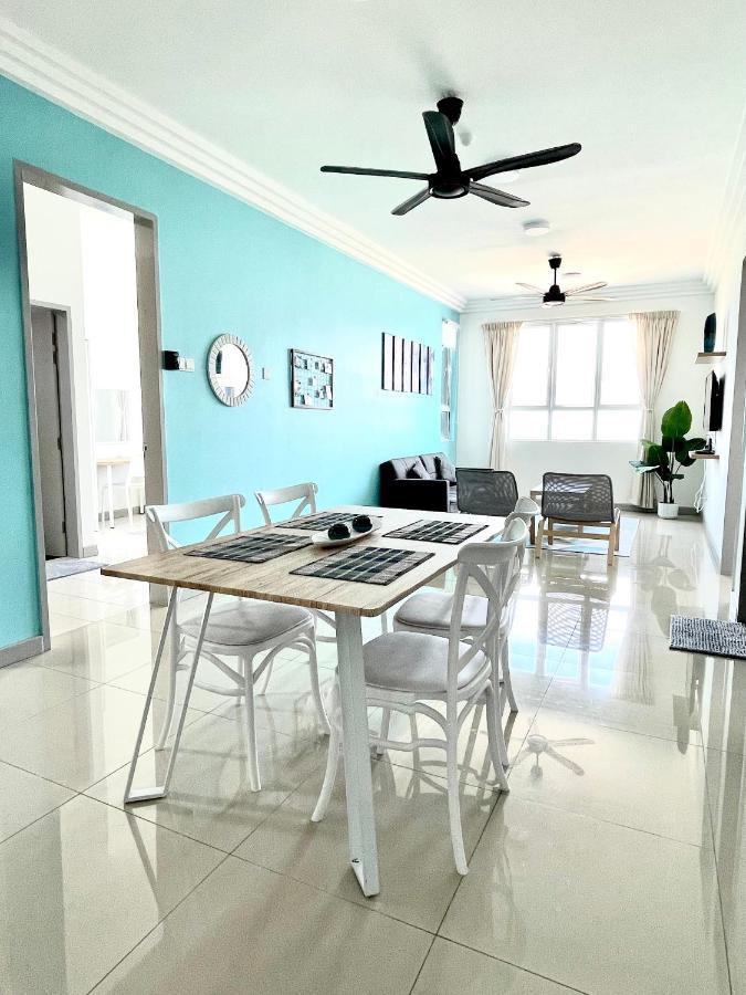 New Seaview Families Suite - Breezy Blue Куала Теренгану Екстериор снимка
